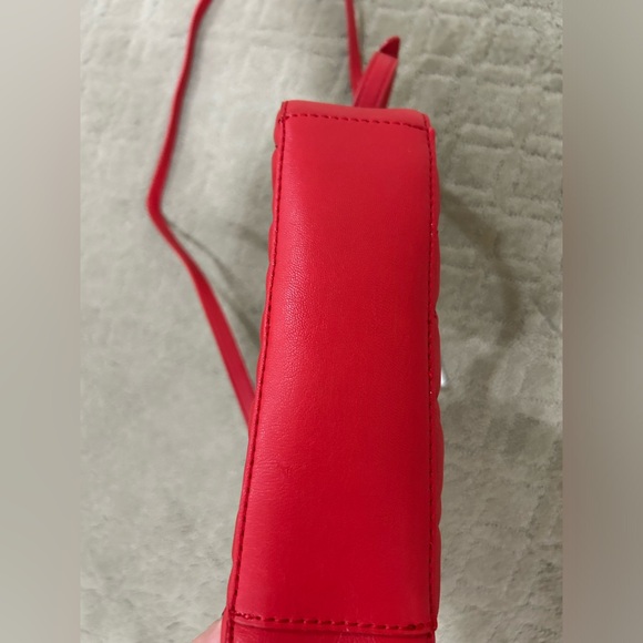 Love Moschino woman’s Polyurethane quilted logo Crossbody Bag Red - Picture 7 of 16